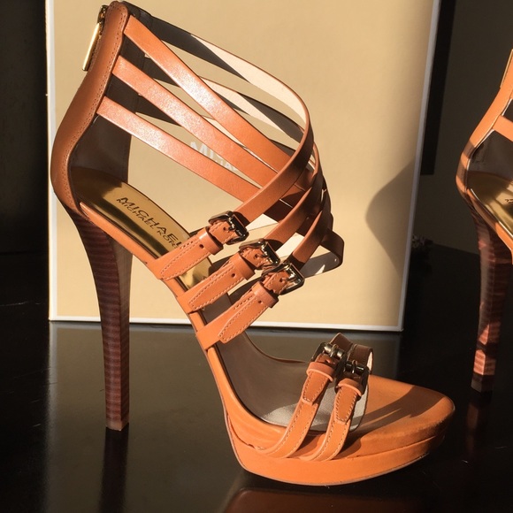 Michael Kors strappy stiletto sandals. - Picture 3 of 5